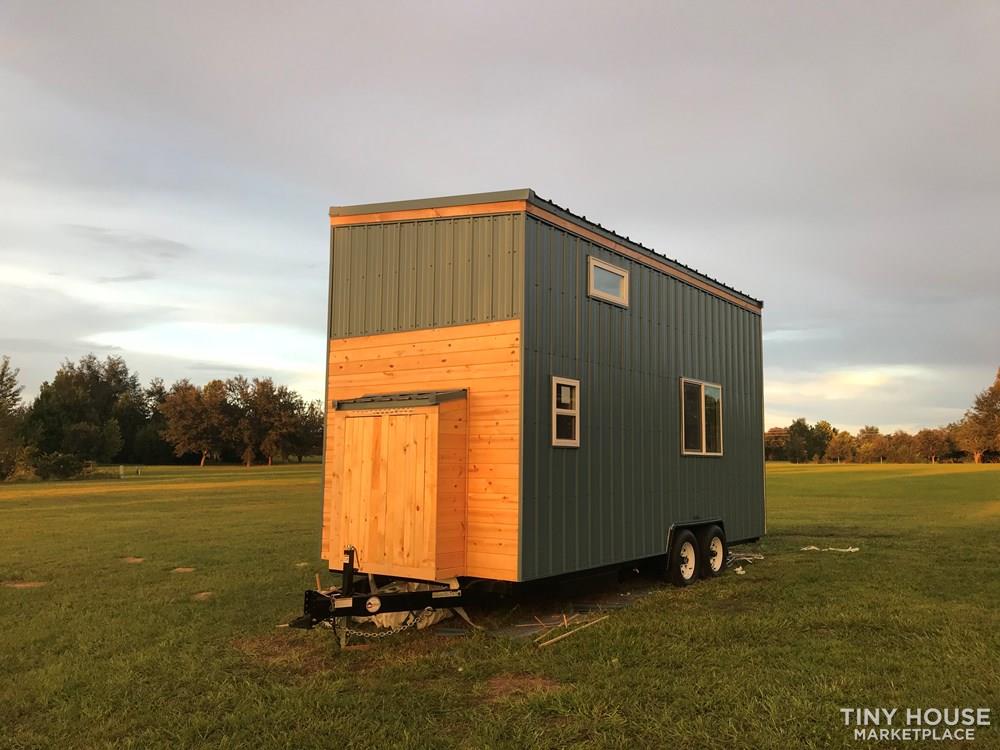 Tiny House on wheels- Move in ready - Image 1 Thumbnail