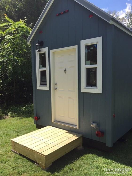 Tiny House on Wheels for sale - Image 2 Thumbnail