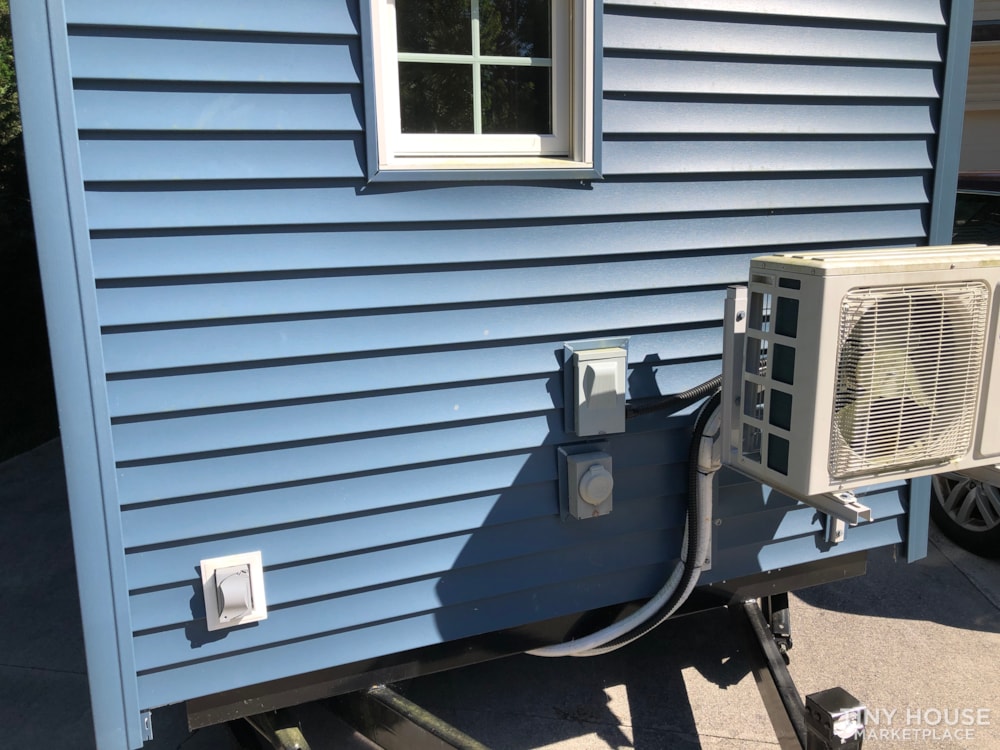 Tiny House on Wheels on 20 foot trailer - Image 3 Thumbnail