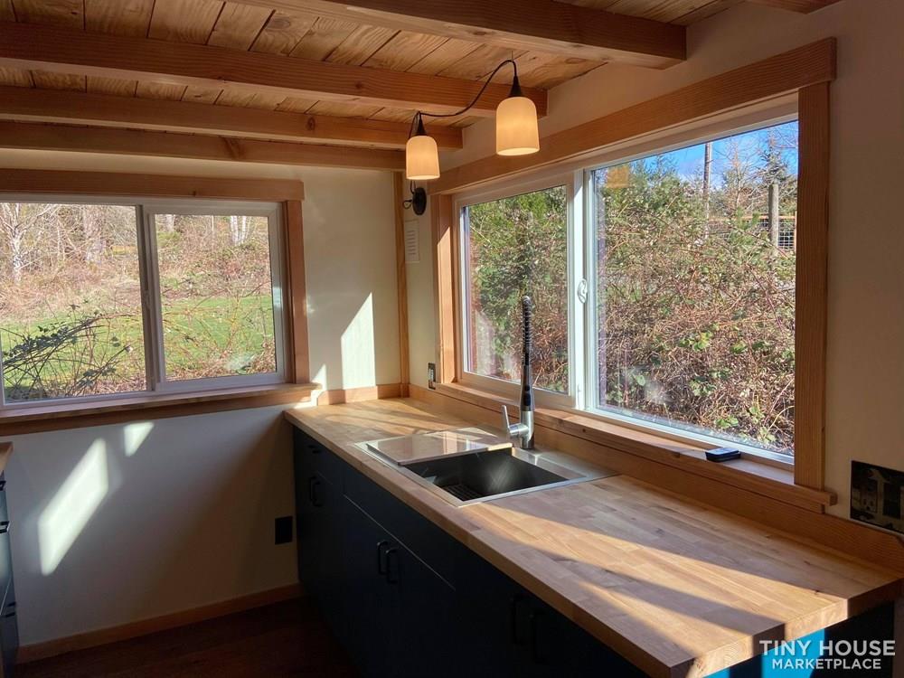 Tiny House - Image 1 Thumbnail