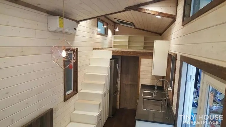 Tiny House ready to live in! - Image 3 Thumbnail