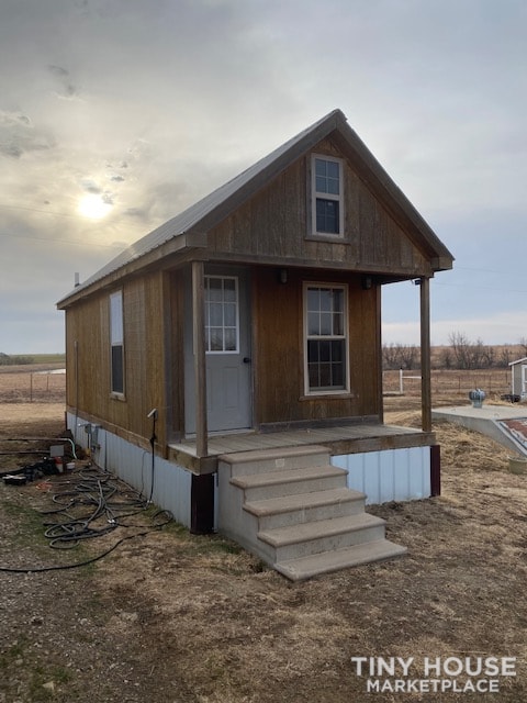 Tiny House, single loft, ready for your personal touch