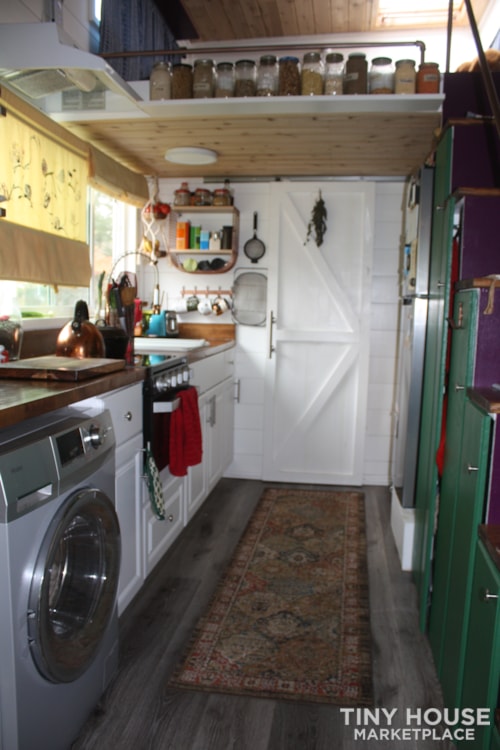 Tiny House THOW Two lofts rooftop deck - Image 3 Thumbnail