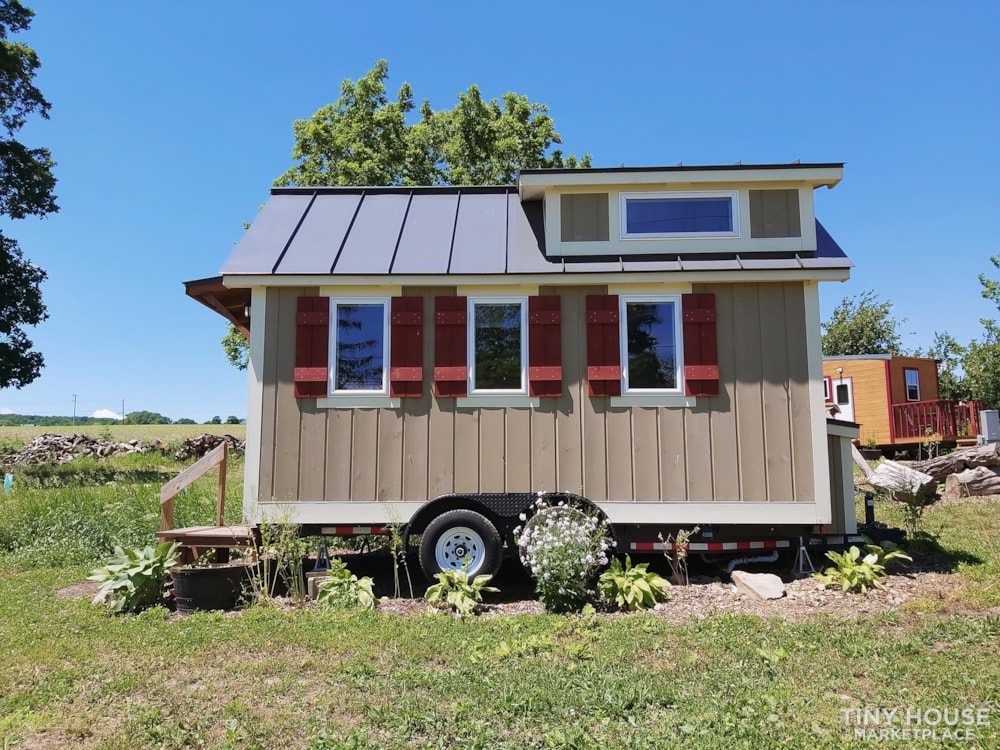 Tiny House/ Vacation Cabin on Wheels (pending) - Image 4 Thumbnail