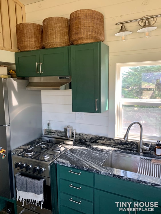 Tiny House With Abundant Storage - Image 3 Thumbnail