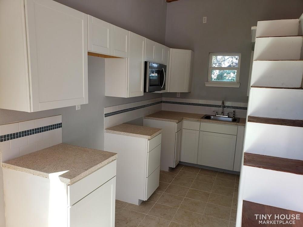 Tiny House with Loft - Image 4 Thumbnail