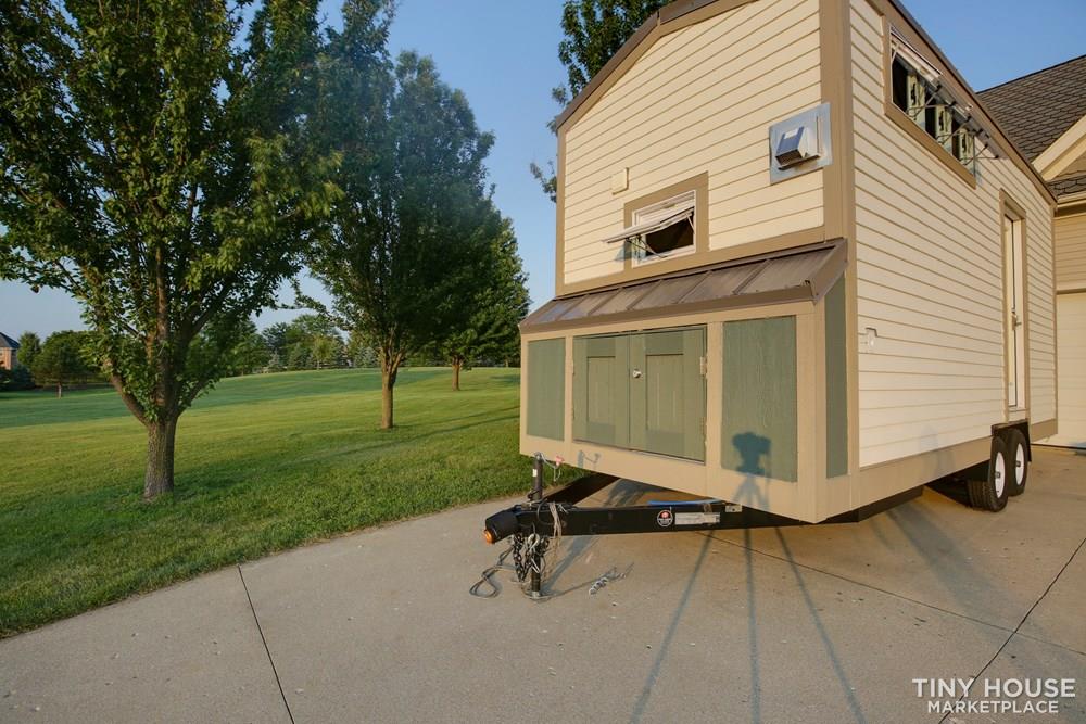 Tiny House with Outdoor Rock Climbing Wall - Image 2 Thumbnail
