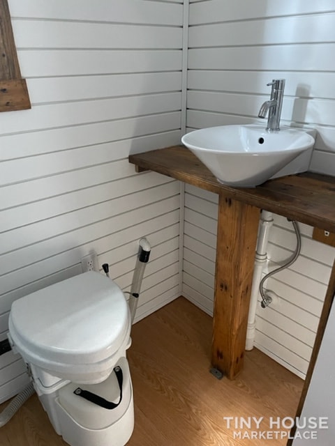 Tiny House with Tall Ceilings - Image 3 Thumbnail