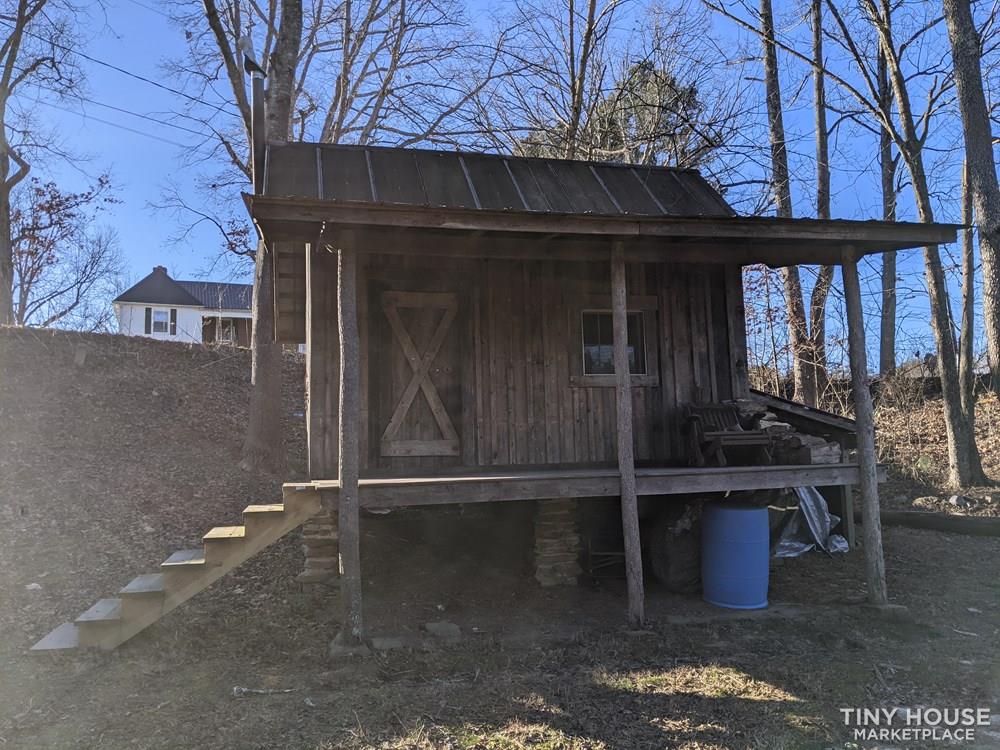 Tiny lofted cabin