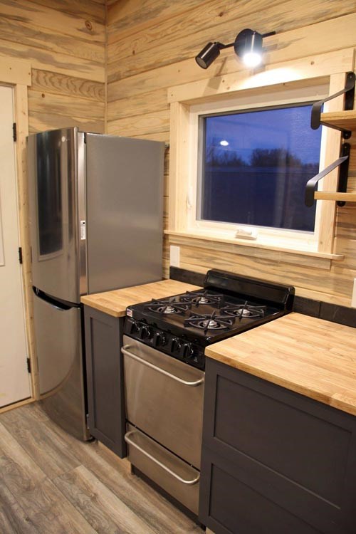 Park Model Tiny Home - 10x32 for sale - Image 3 Thumbnail