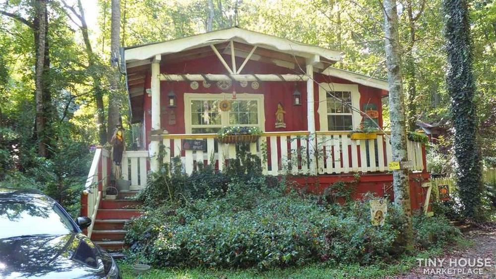 Tiny House for Sale Tiny off grid house on 3/4 Acre in