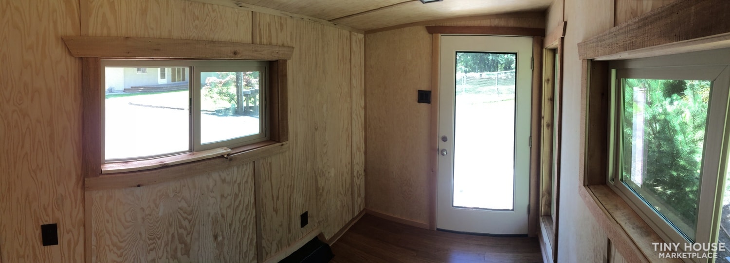 Tiny Solar Charging House with Battery Storage - Image 4 Thumbnail