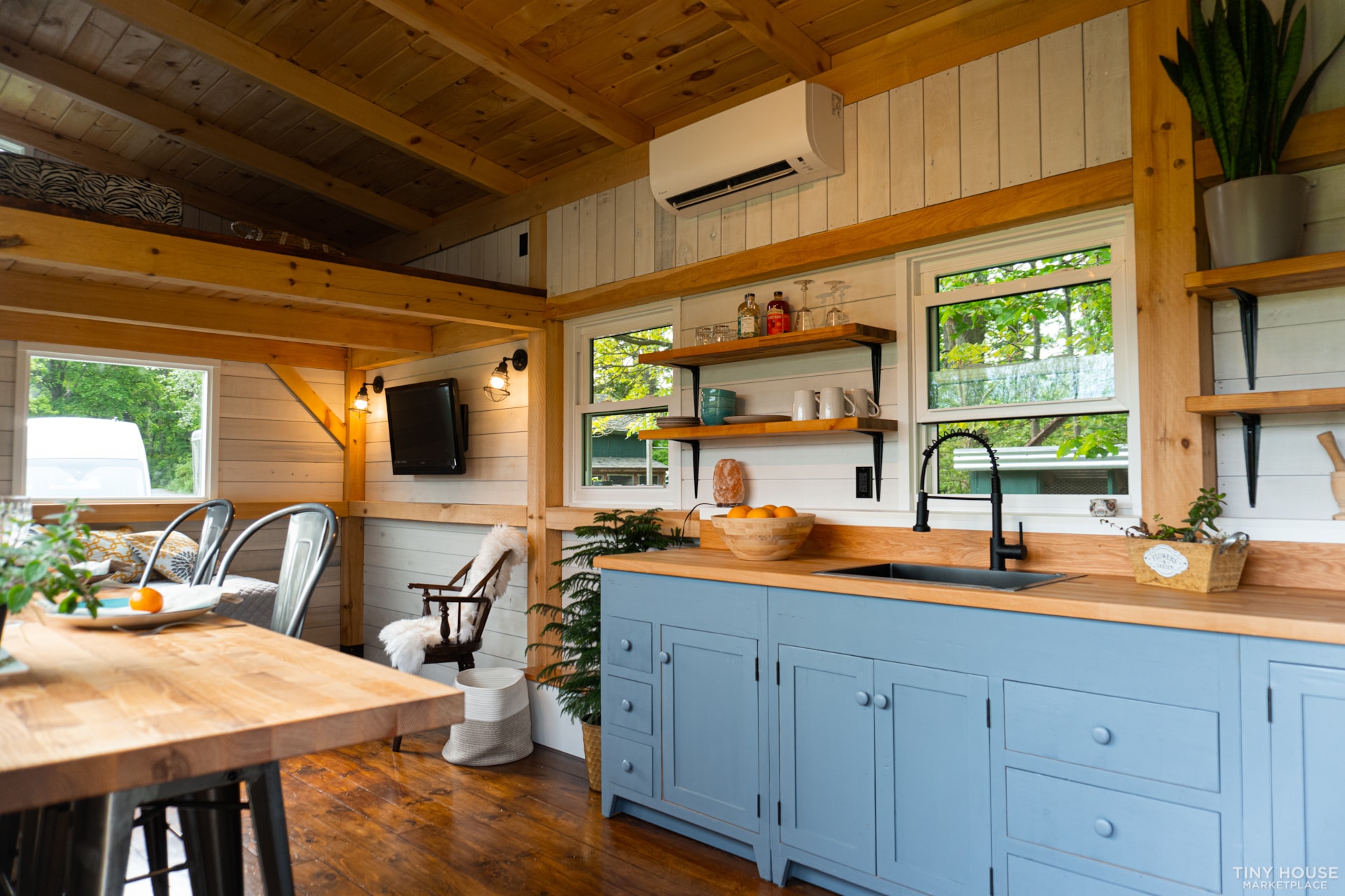 Tiny Timbers PA "Sister" Tinyhouse Millheim PA - Image 2 Thumbnail