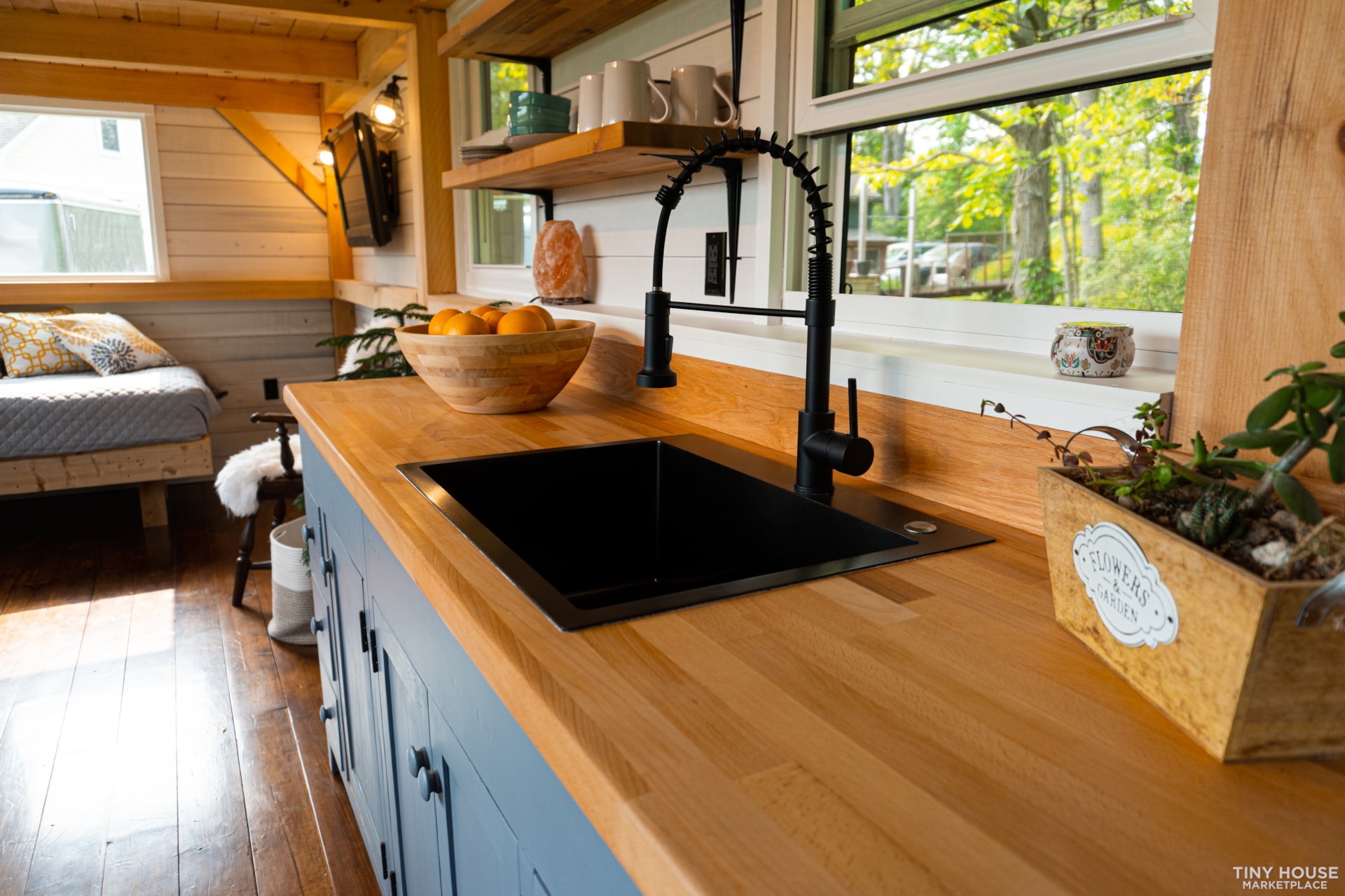 Tiny Timbers PA "Sister" Tinyhouse Millheim PA - Image 4 Thumbnail