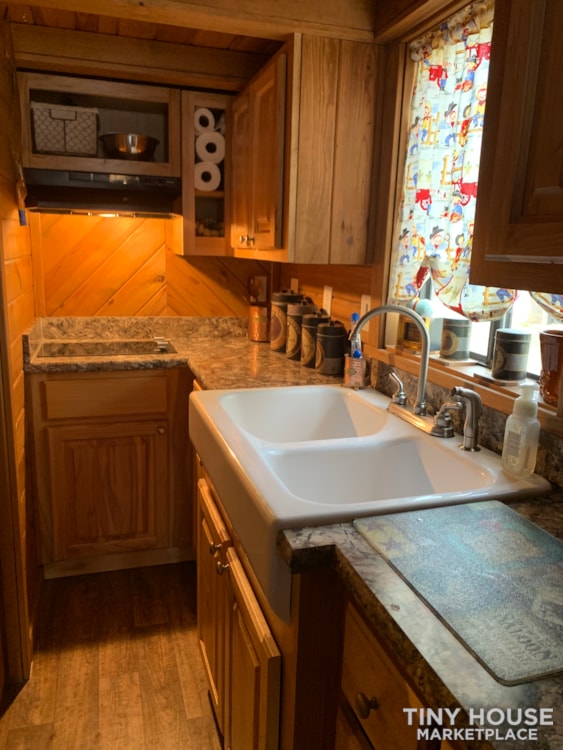 Tiny Towable Built by Platinum Cottages - Image 2 Thumbnail