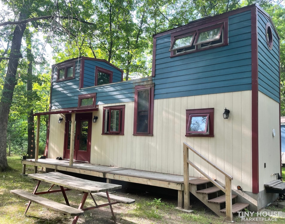 Tiny Vacation Getaway for Nature Enthusiasts - Image 1 Thumbnail