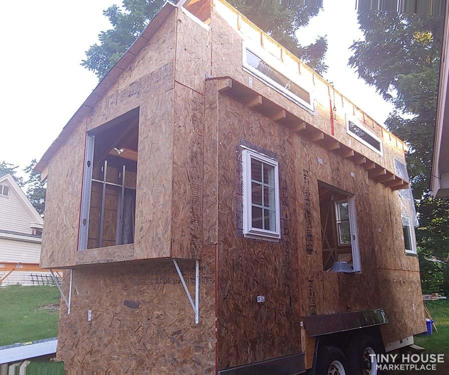 **Sold** Tinyhouse shell - Unique design - Image 1 Thumbnail