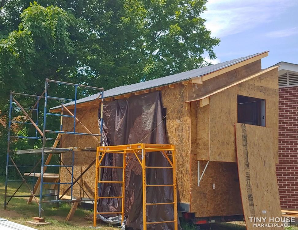 **Sold** Tinyhouse shell - Unique design - Image 2 Thumbnail
