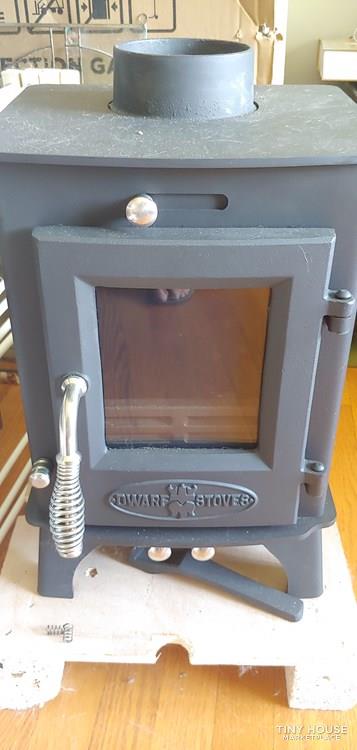 **Sold** Tinyhouse shell - Unique design - Image 3 Thumbnail