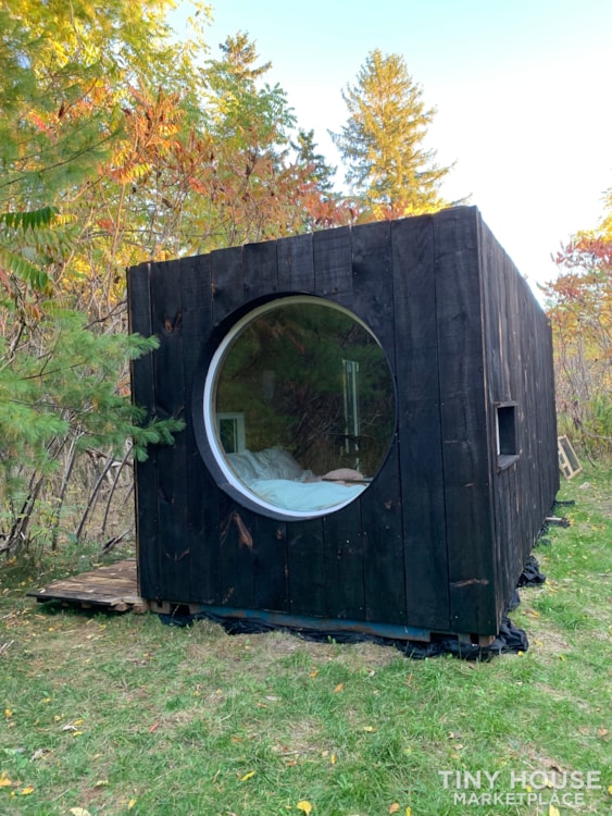 Toronto Cabin - Image 4 Thumbnail