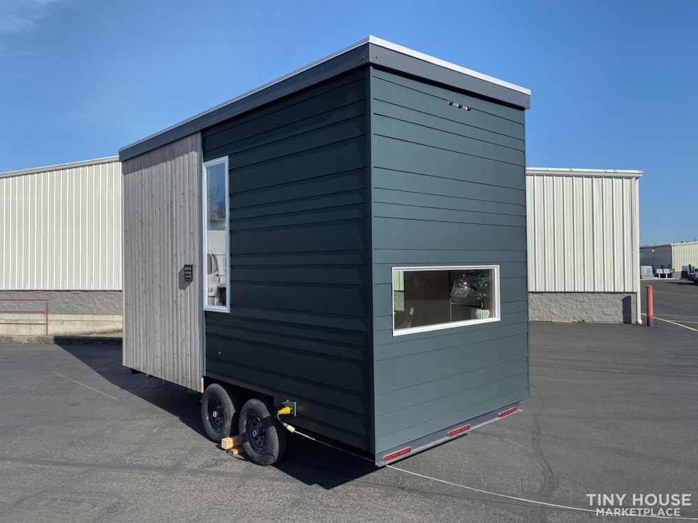 Tru Form Tiny M2 22-Ft. Travel Trailer For Sale Now - Image 4 Thumbnail