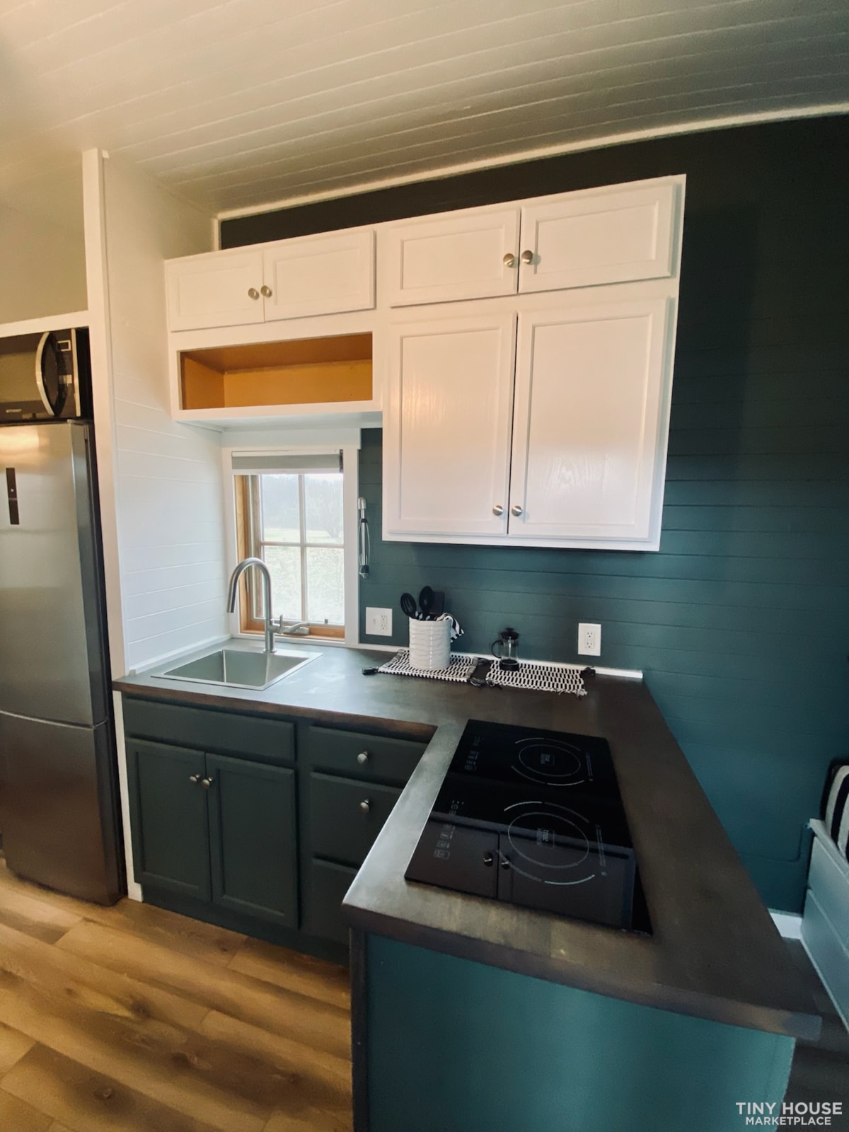 Tumbleweed Tiny House On Wheels - Image 4 Thumbnail