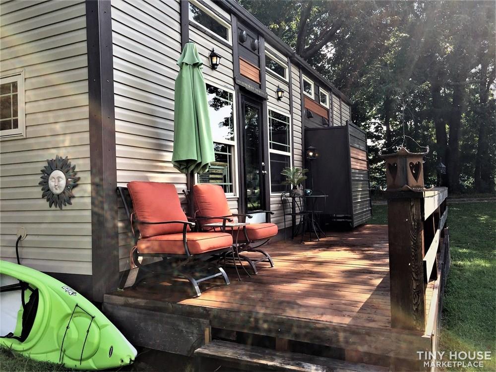 Turn Key Luxury Tiny Home on Wheels For Sale  - Image 4 Thumbnail