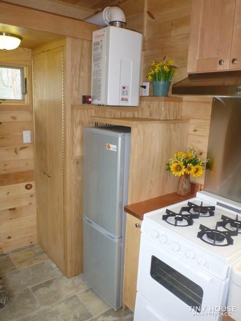Ultimate Mobile Off Grid Tiny Home Ready for You & The Great Outdoors. - Image 4 Thumbnail