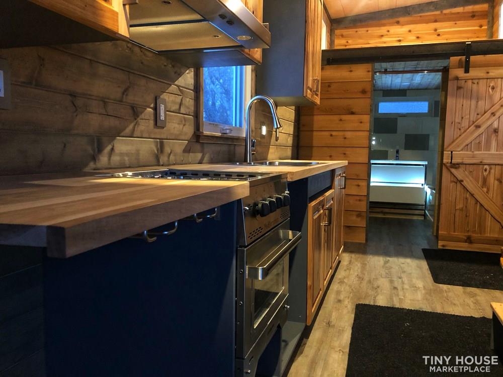 Ultra Luxurious Tiny Home - Image 4 Thumbnail