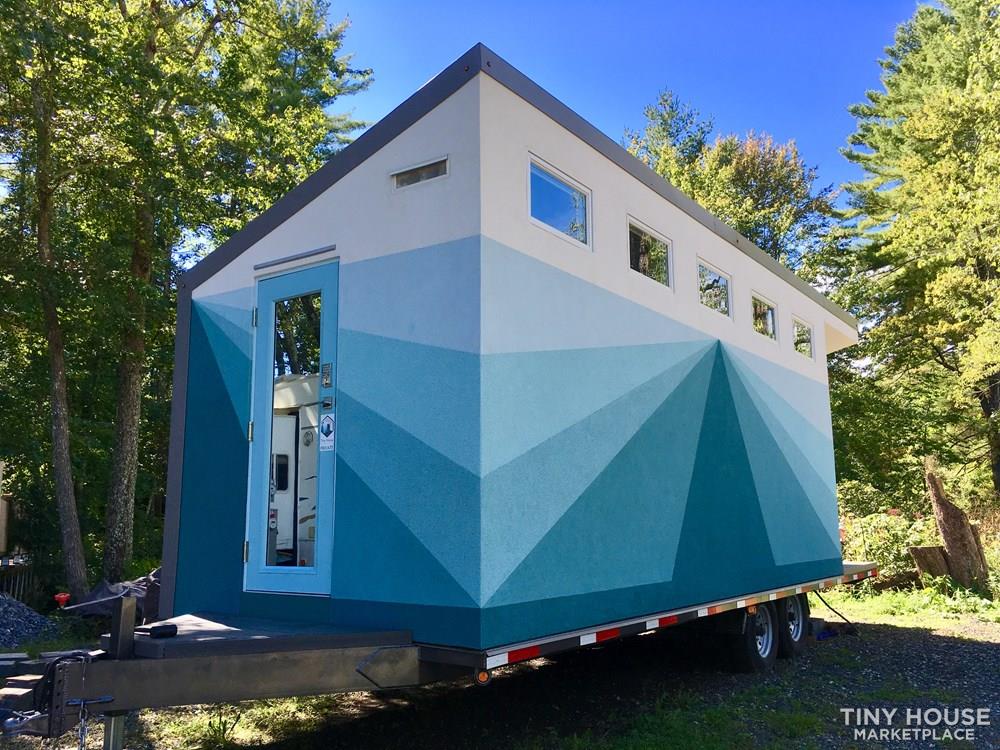 Ultra Modern Luxury Tiny House ~ Fully Furnished & Applianced - Image 1 Thumbnail