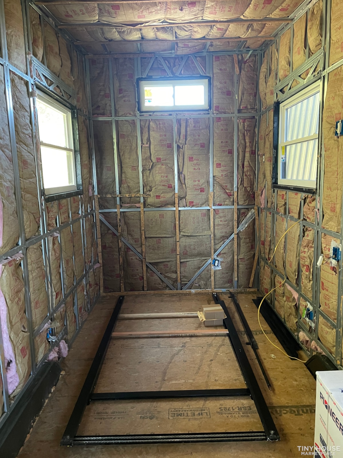 Unfinished tiny house on wheels  - Image 4 Thumbnail