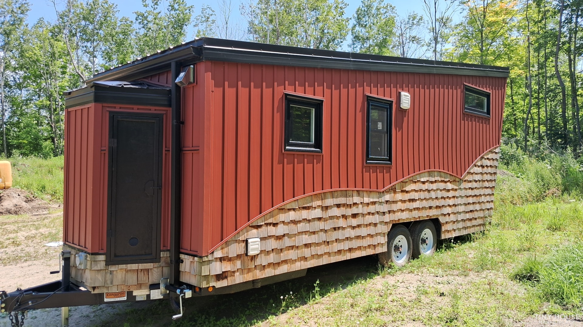 Unique 24 ' Tinyhome - Image 3 Thumbnail