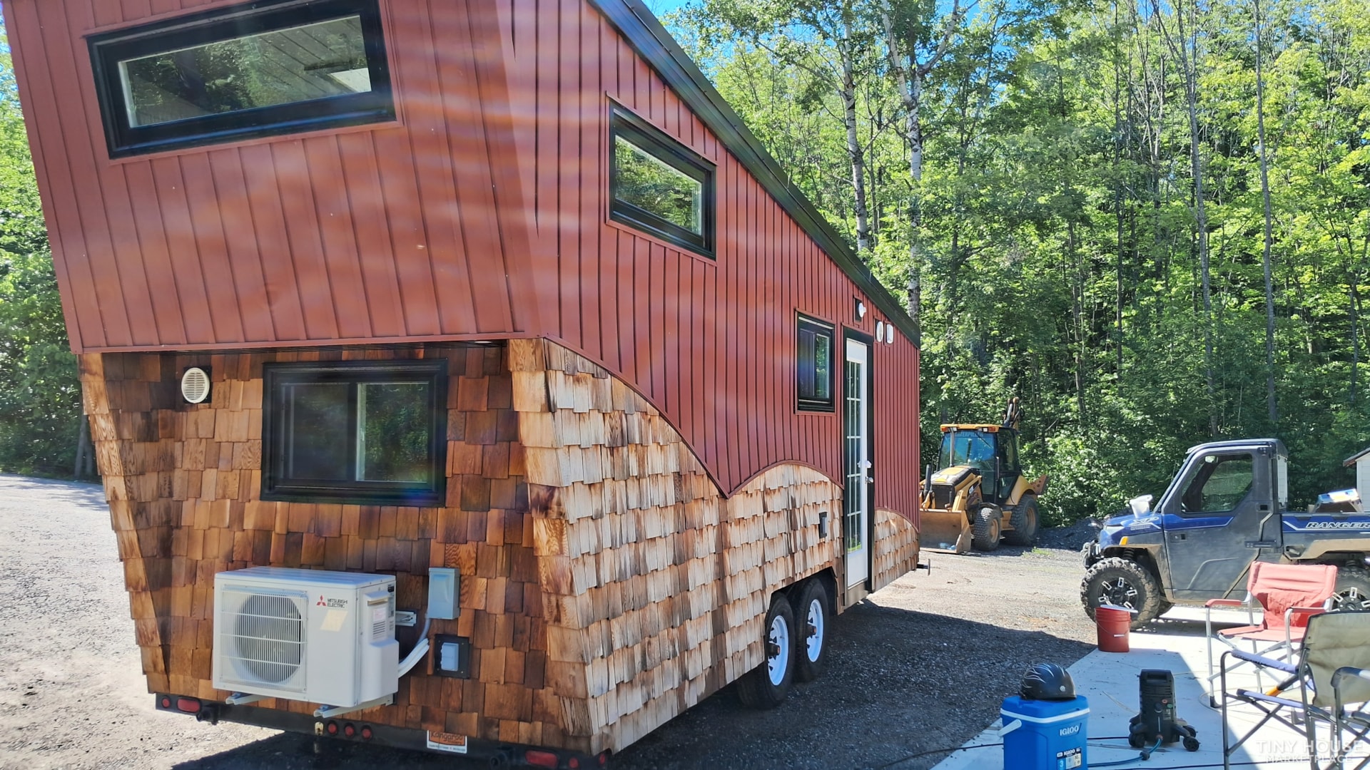 Unique 24 ' Tinyhome - Image 4 Thumbnail