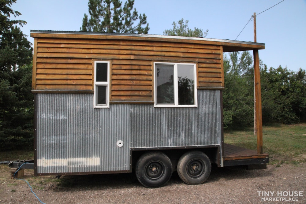Unique Tiny House on Wheels - Image 4 Thumbnail
