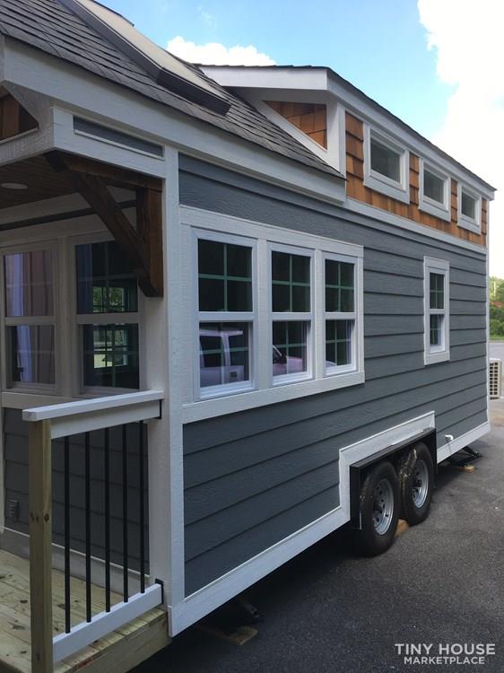REDUCED! Unbelievable price on this 20’ Craftsman Style Tinyhouse  - Image 2 Thumbnail