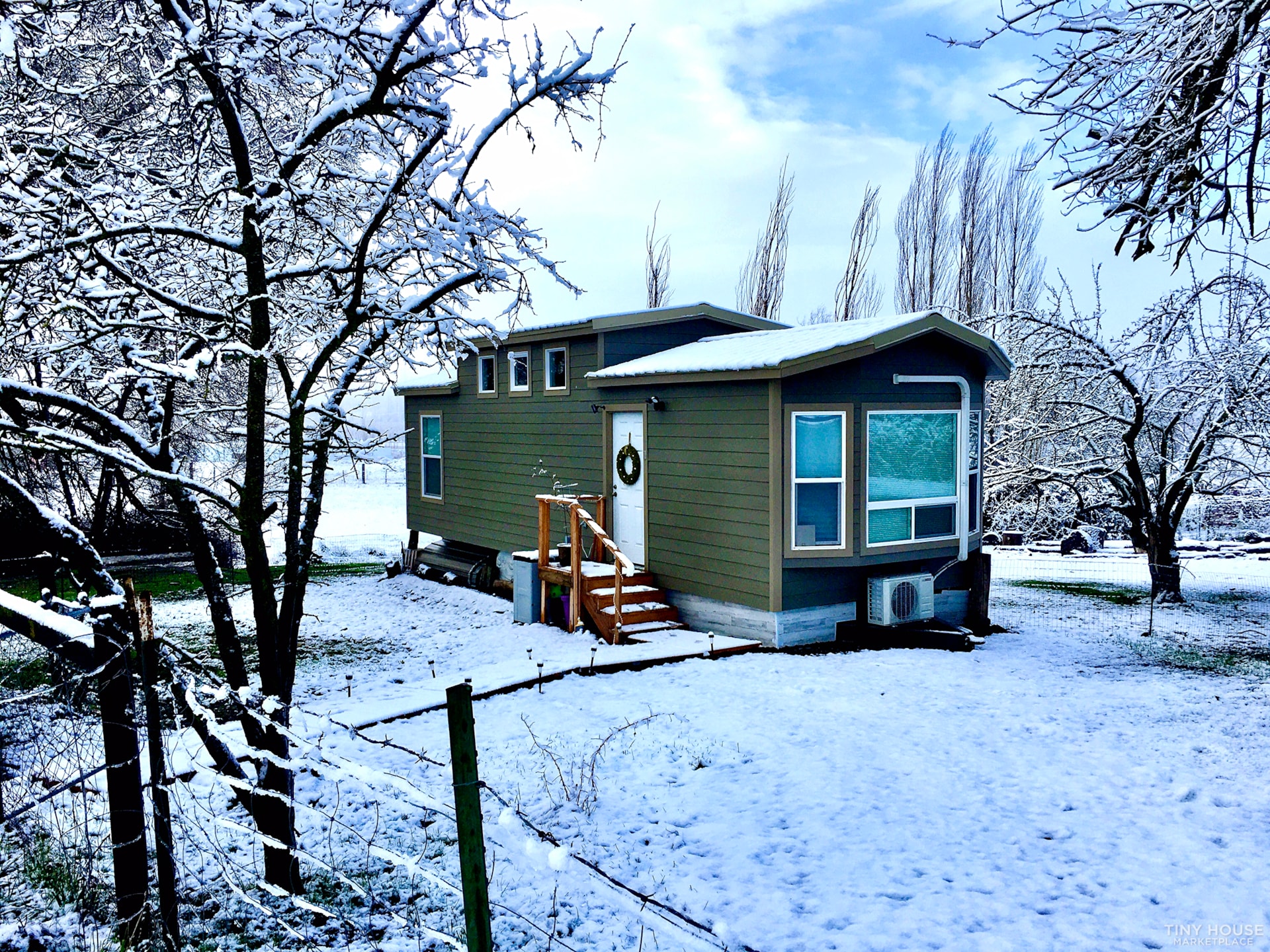 Upscale Tiny House - Image 1 Thumbnail