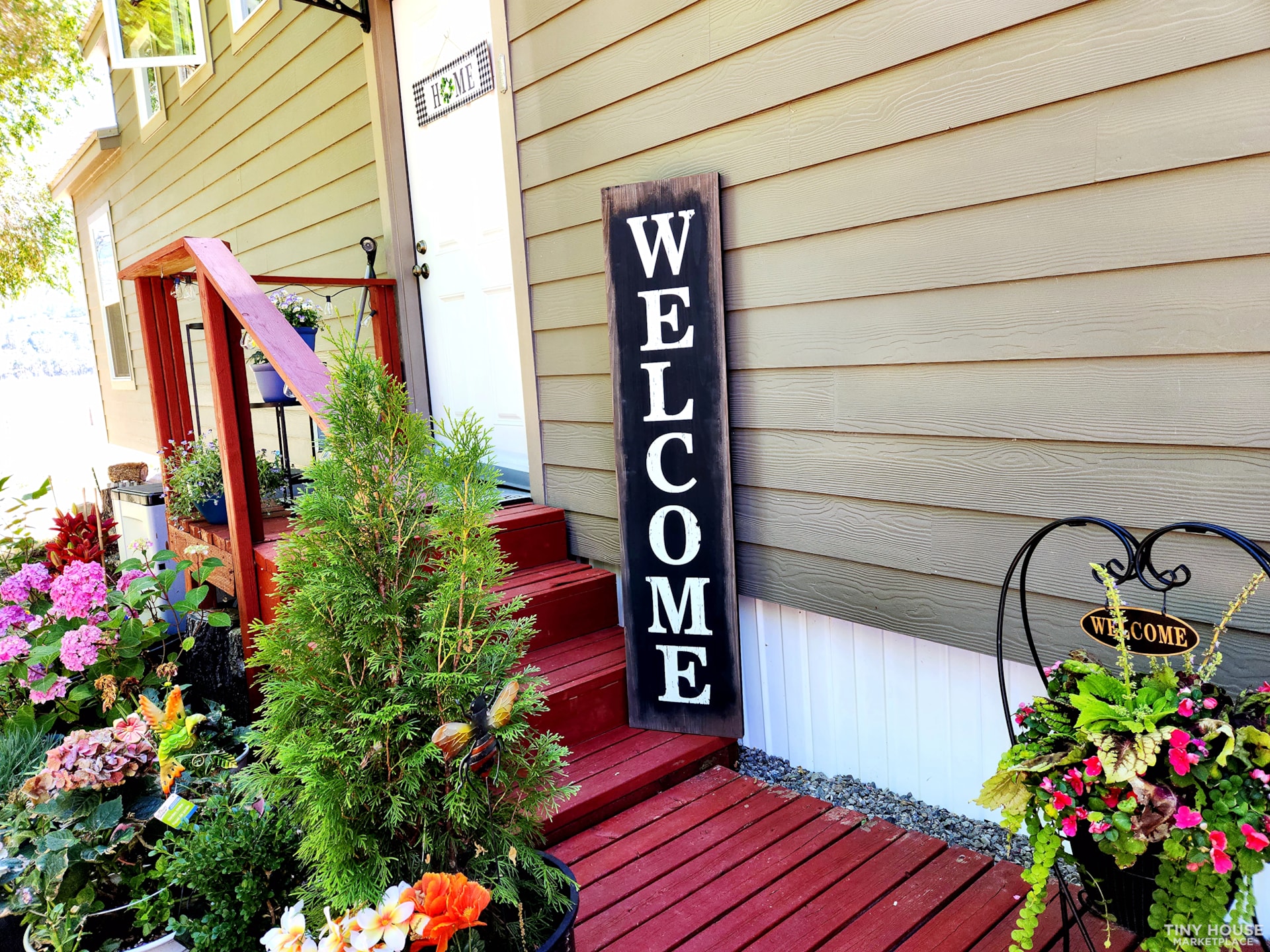 Upscale Tiny House - Image 3 Thumbnail