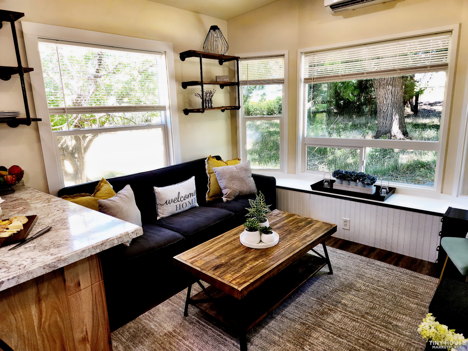 Upscale Tiny House - Image 4 Thumbnail