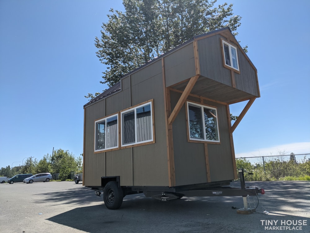 Very Special 12x8 Tiny House - Image 2 Thumbnail