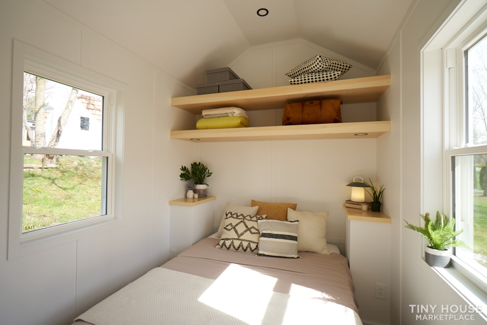 Via Tiny Home - Image 2 Thumbnail