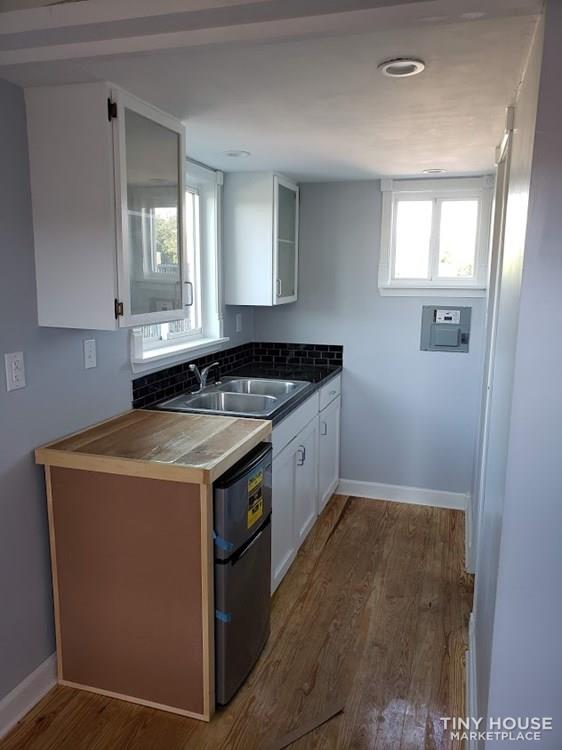 Victorian Tiny House - Image 3 Thumbnail