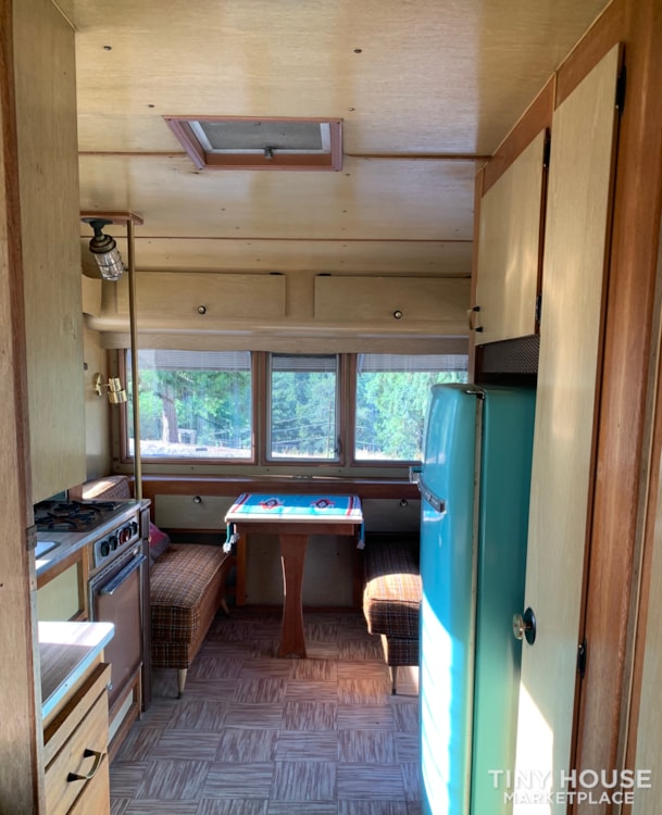 Vintage Boles Aero Tiny Home on Wheels - Image 4 Thumbnail