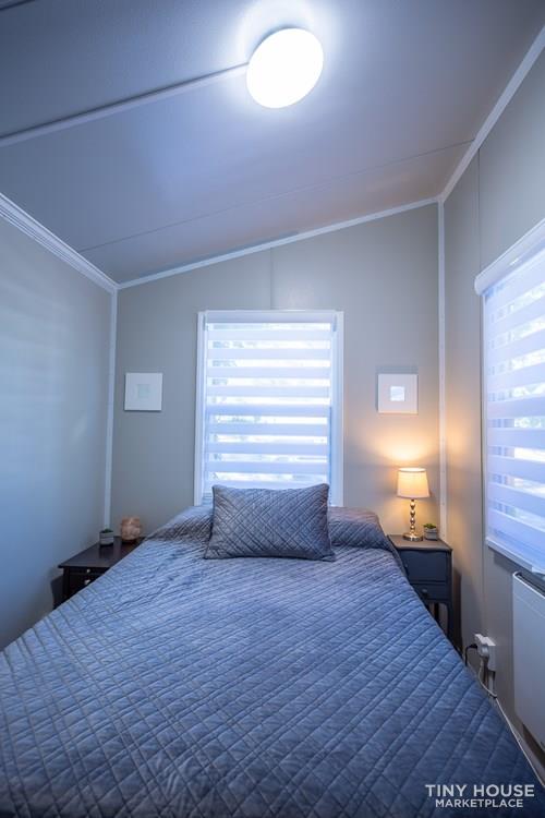 Waterfront Tiny House in Central Florida. Fully Furnished. 250 sq ft. No Loft. - Image 3 Thumbnail