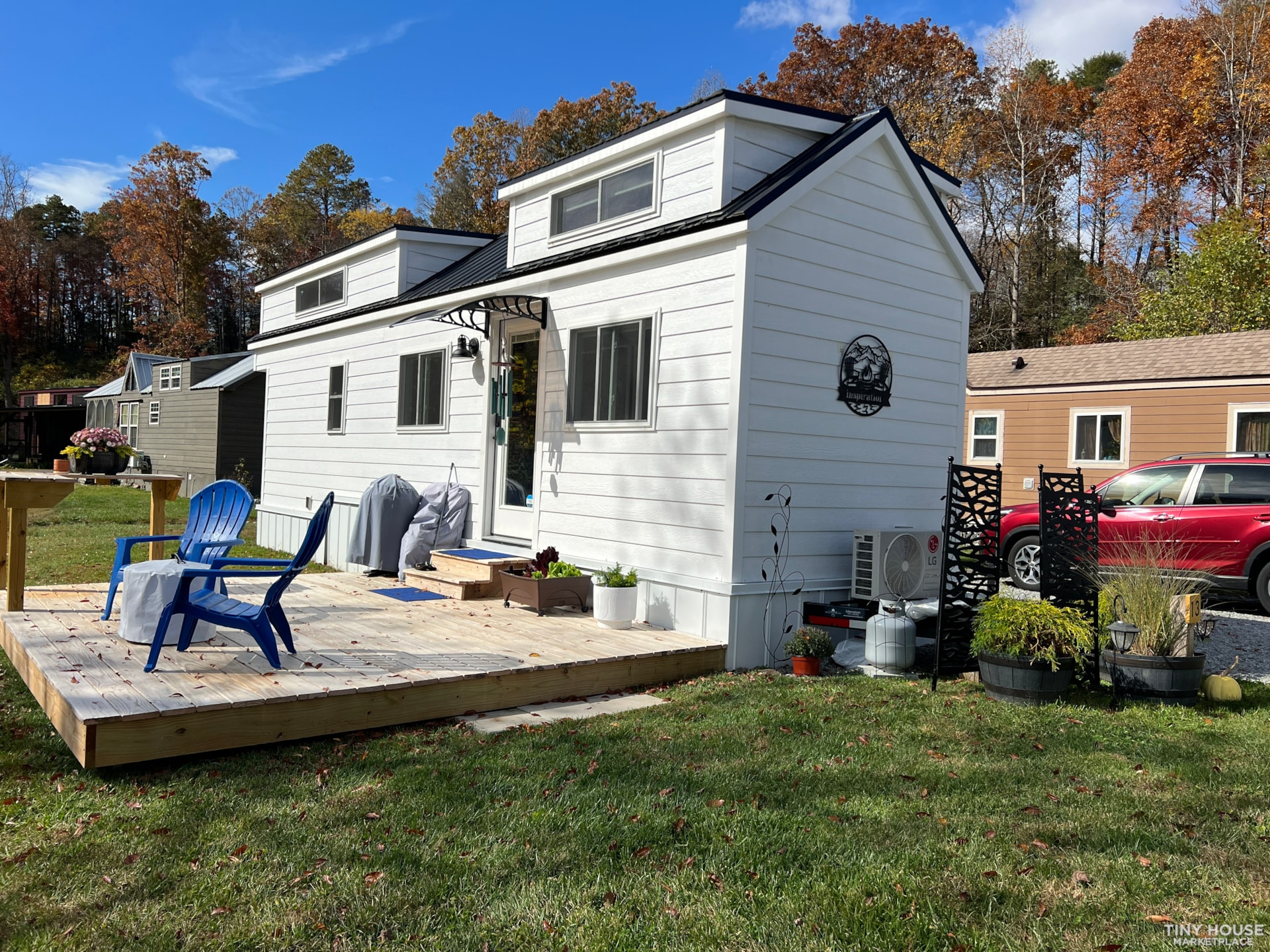SOLD Acony Bell Tiny Home Community ~ 2022 32' L x 8.5' W 13.5' H  - Image 2 Thumbnail