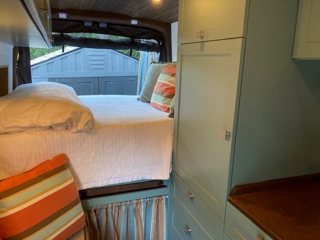 Wellness-Built Custom Ford Transit Van | Low-EMF • Non-Toxic • Beautiful - Image 4 Thumbnail