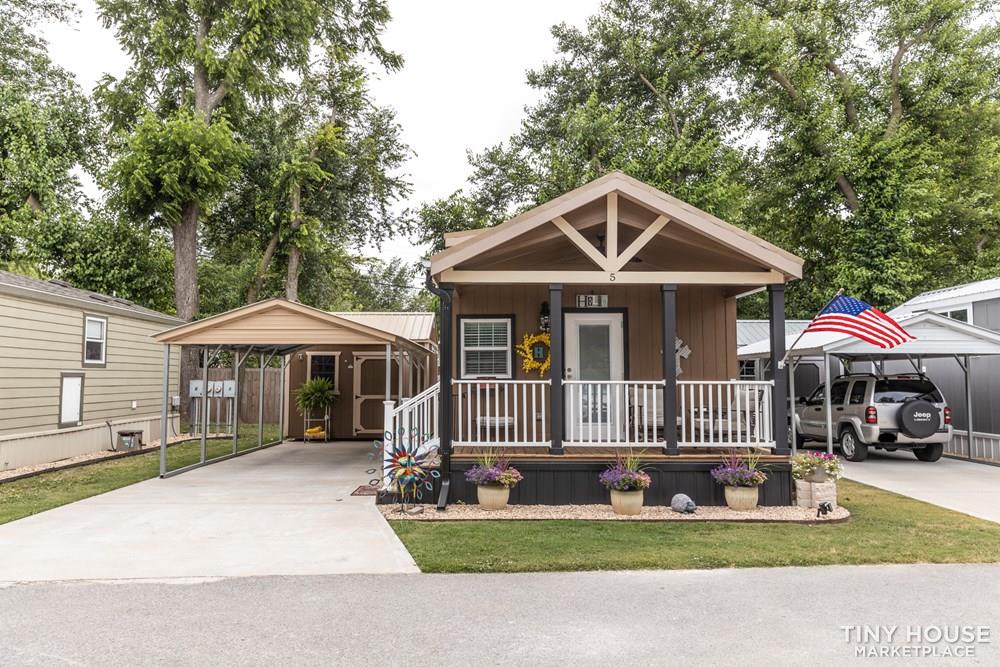 Wonderfully Finished Tiny Home in a Great Community! - Image 3 Thumbnail