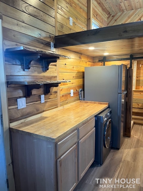Woodworker's Cabin Tiny House on Wheels - PRICE REDUCED! - Image 4 Thumbnail