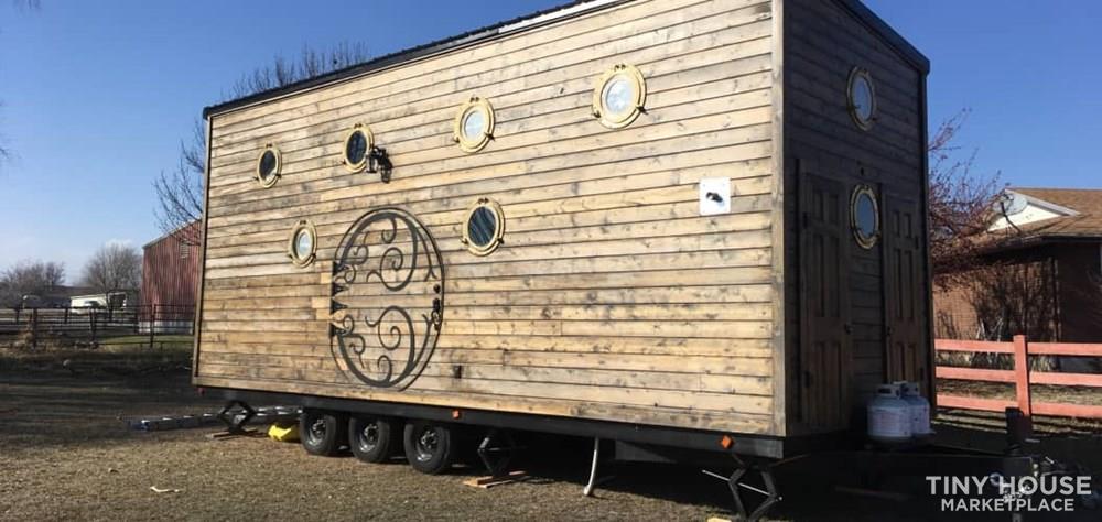 YOU WONT FIND A BETTER DEAL FOR A COMPLETED TINY HOUSE OF THIS SIZE