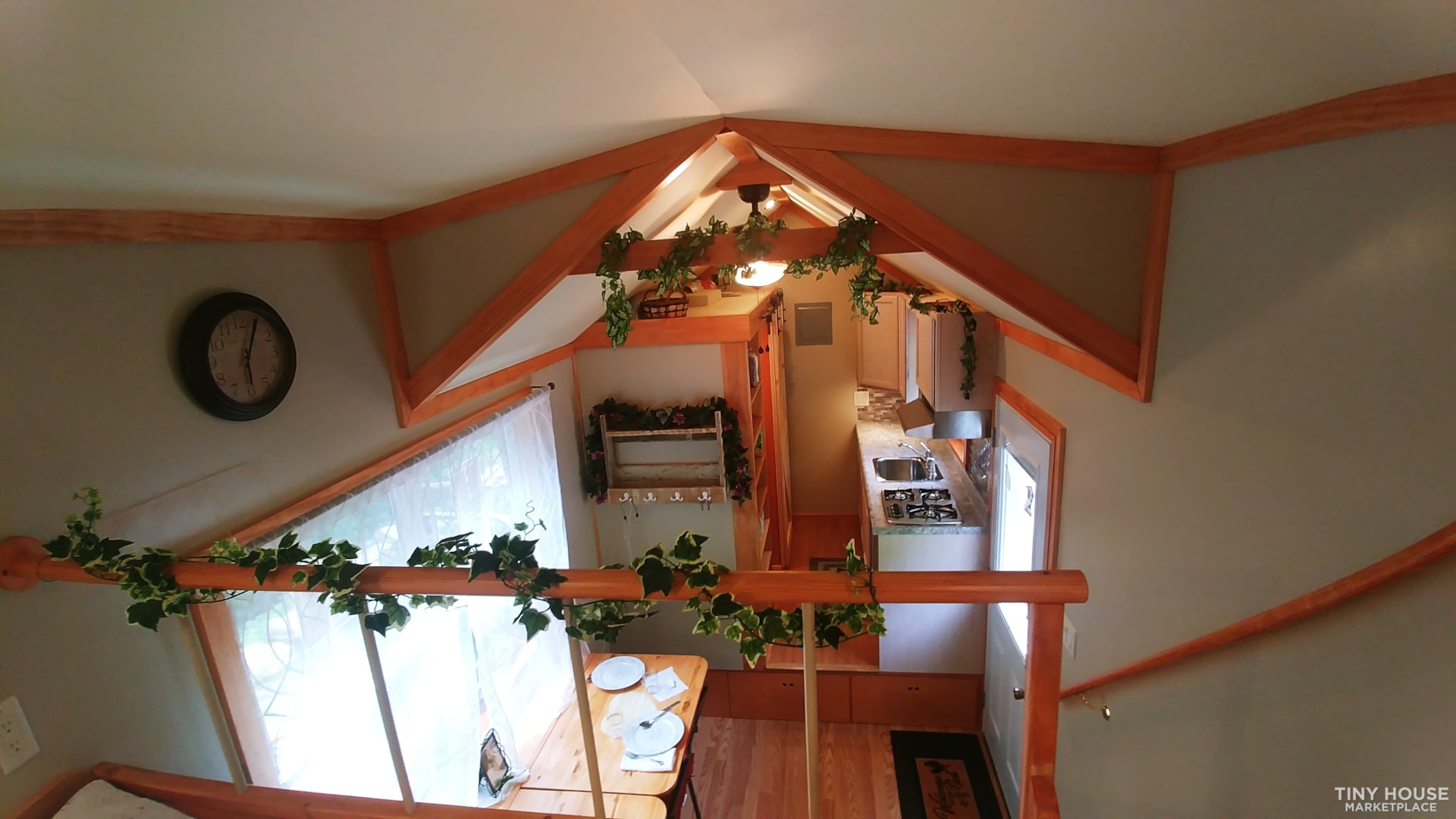 Your dream Tiny House, Furnished! - Image 4 Thumbnail