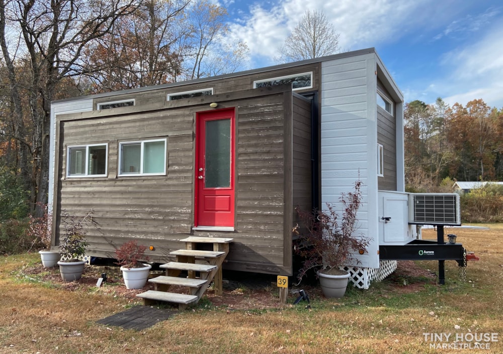 Zerosquared Tiny House For Sale-Slideouts
